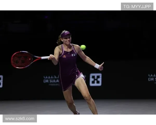 莱巴金娜小组赛保持全胜强势晋级年终总决赛四强席位