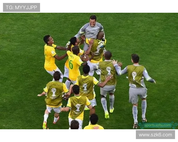 内马尔精彩低射破门狂欢庆祝引全场沸腾展现绝佳状态 内马尔精彩低射破门狂欢庆祝引全场沸腾展现绝佳状态